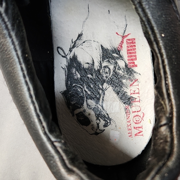 Alexander McQueen X PUMA black logo sneakers size 10 US - Picture 4 of 8